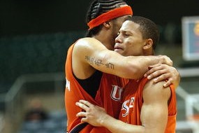 LEYU乐鱼体育官方网站-篮球运动员竞技心理调节策略及其应用效果评估，篮球运动员心理素质的重要性