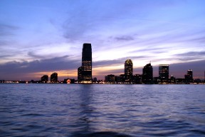 乐鱼官网-南非羚羊队的进攻核心：球员精准的跑位与球技让他们如猛虎下山